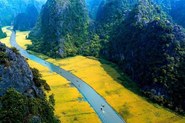 TOP 8 địa điểm đáng du lịch nhất Ninh Bình 